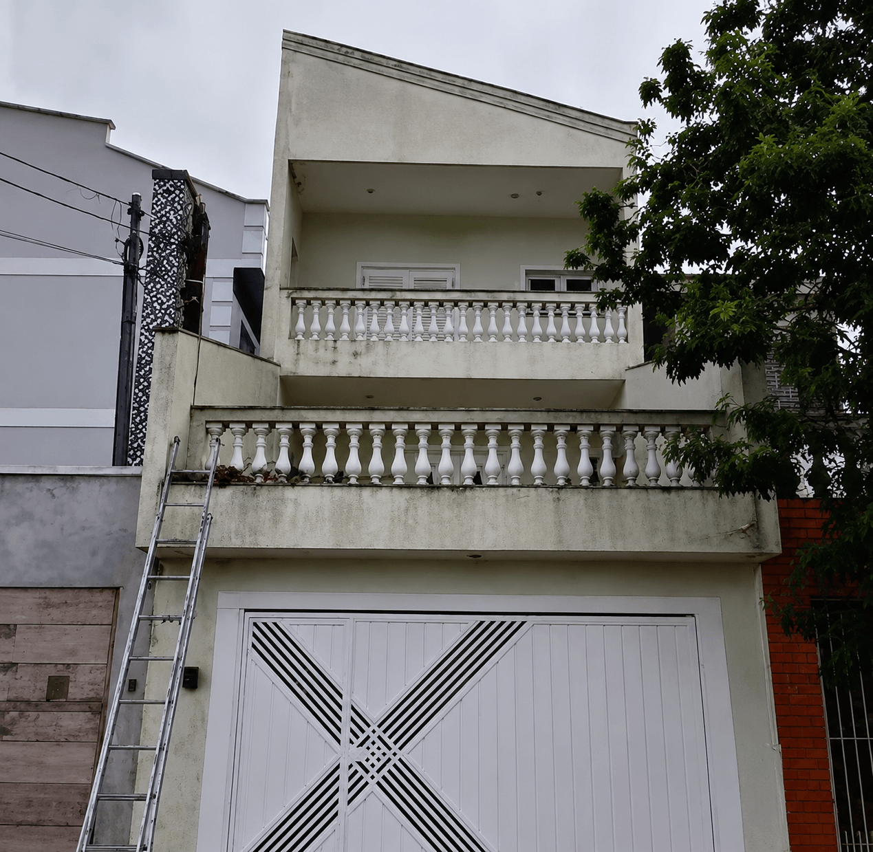 Antes de fachada residencial para pintura externa